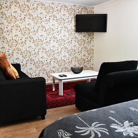 Large Studio With Private Patio, Sky Tv & Wifi Willa Mount Maunganui Zewnętrze zdjęcie