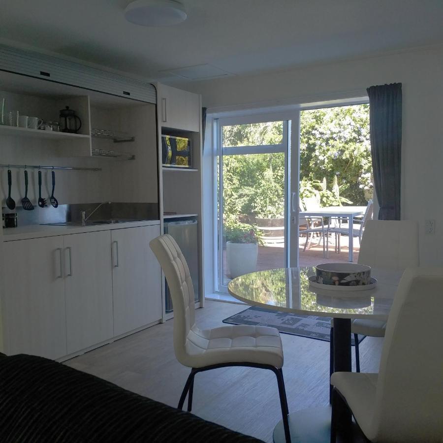 Large Studio With Private Patio, Sky Tv & Wifi Willa Mount Maunganui Zewnętrze zdjęcie